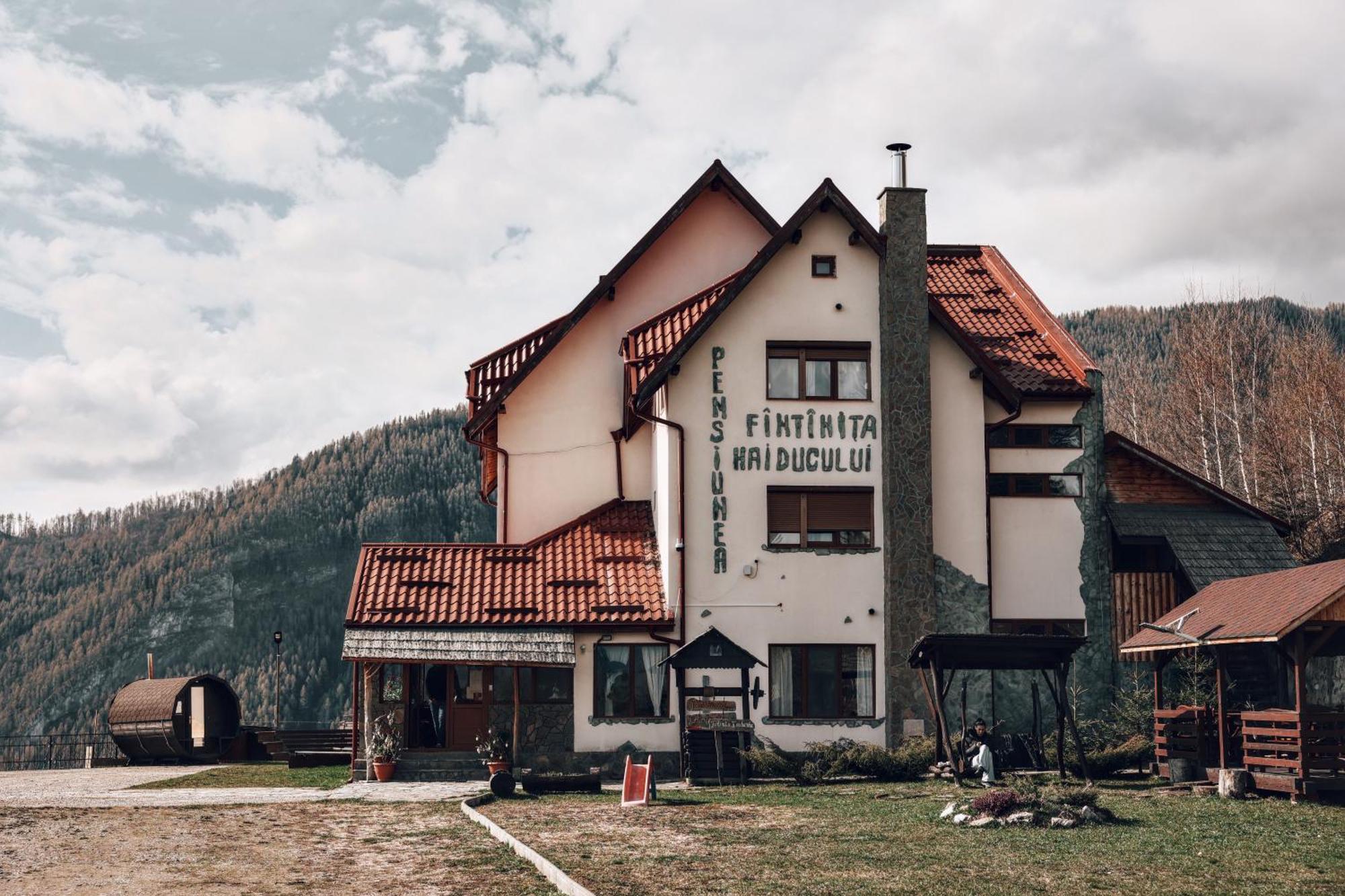 Pensiunea Fantanita Haiducului Ciungetu Exterior foto